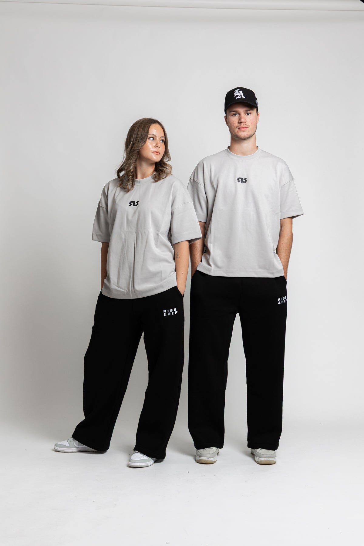 RISE&REP SIGNATURE OVERSIZED TEE - GRÅ