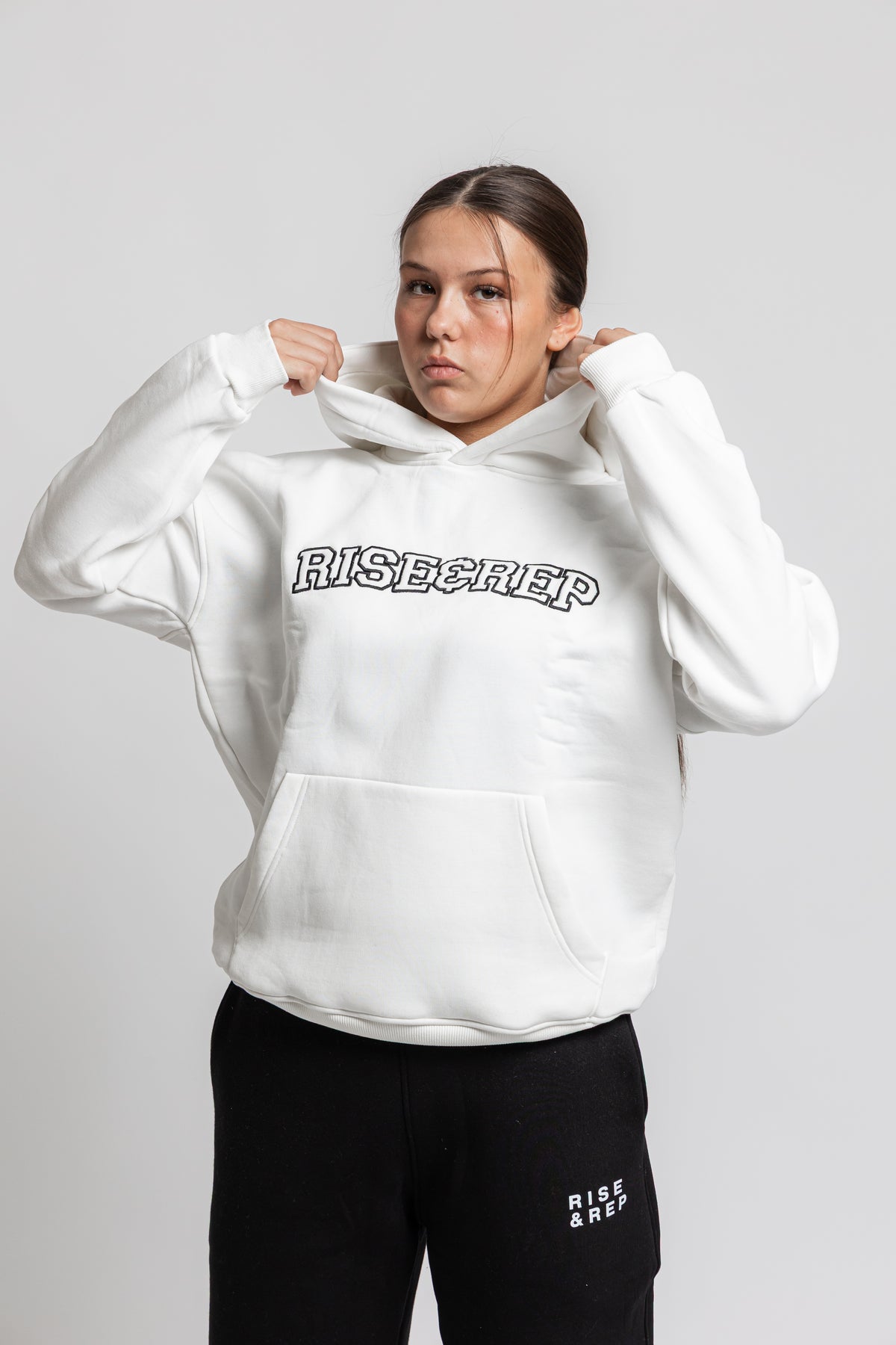 RISE & REP HOODIE - VIT